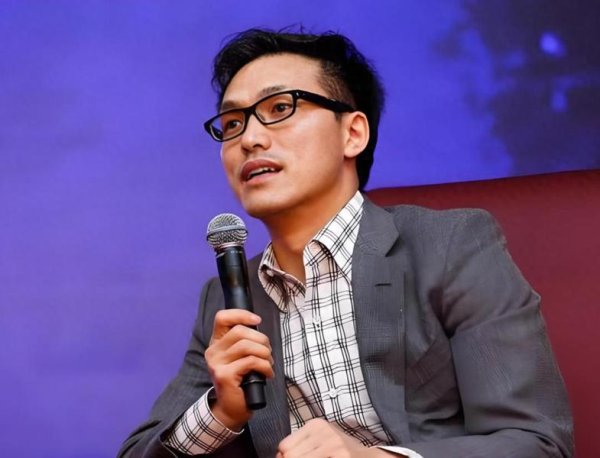 儒意电影执行总裁陈洪涛辞职：第一季净利降90% 遭阿里与万达减持
