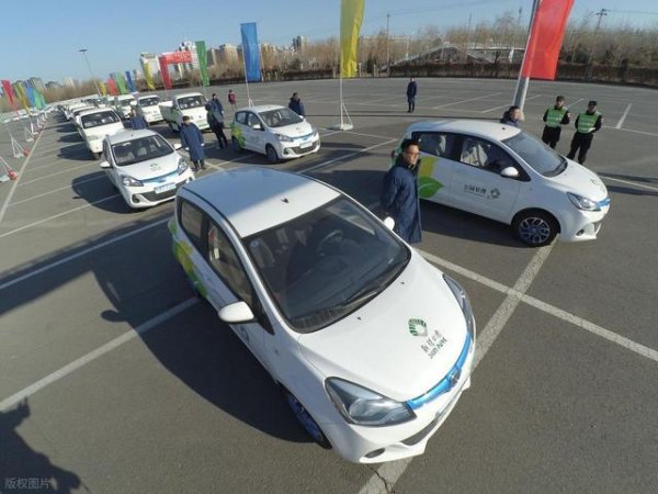 一季度油车销量反超电车！“油电同权”落地后，局面可能更颠覆？
